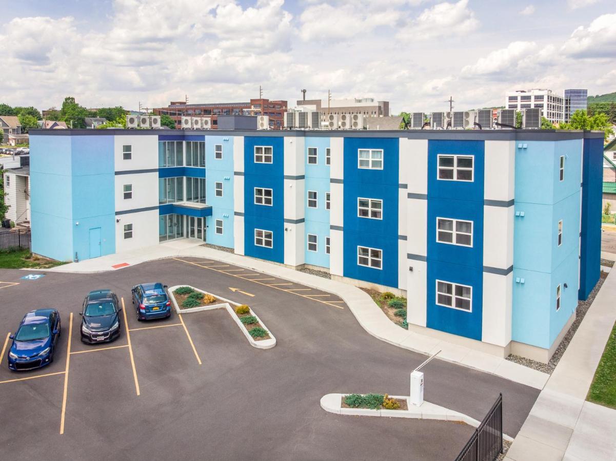 Grand Monarch! Best For Extended Stays! Johnson City Eksteriør bilde