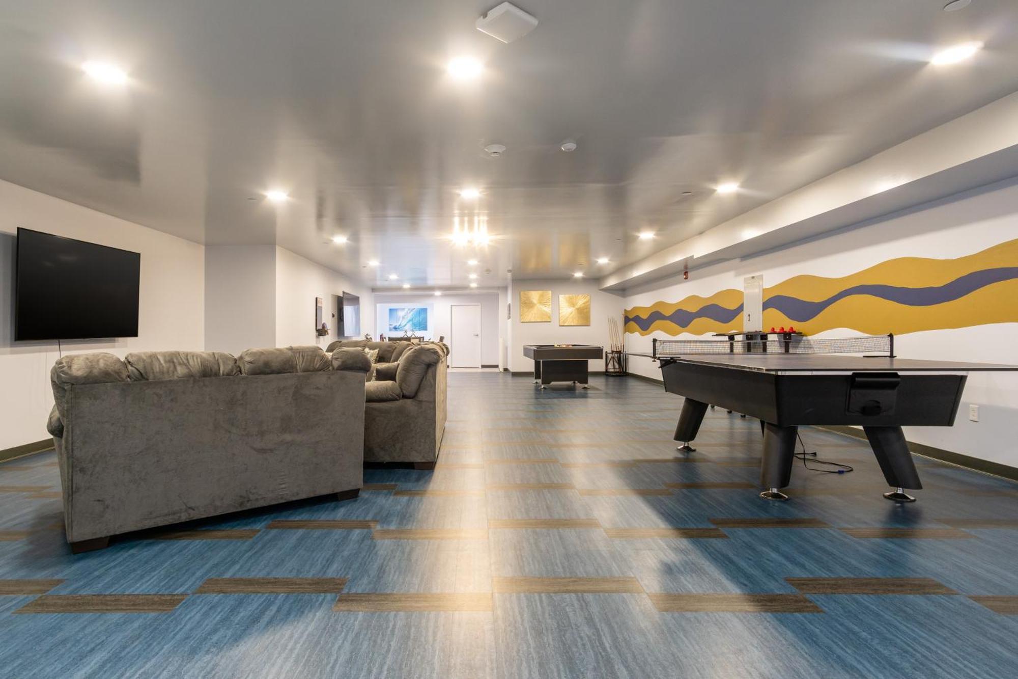 Grand Monarch! Best For Extended Stays! Johnson City Eksteriør bilde